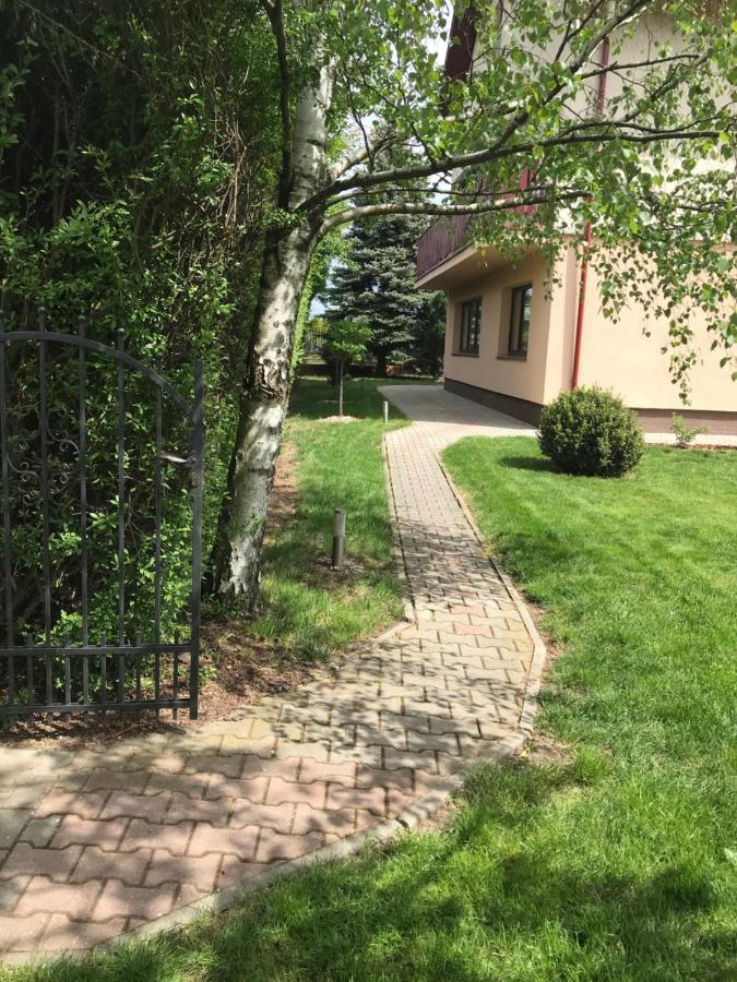 Apartament Zakatek Wroclawia เบียลานี วร็อคลาฟสเกีย ภายนอก รูปภาพ